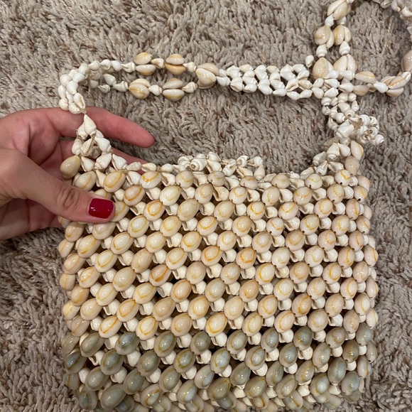 Vintage Cowrie Shell Purse - Picture 6 of 6